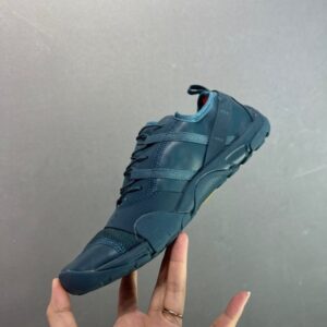 【AT8933】ニューバランスMT10OAC赤い裸足ランニングシューズライトウェイトシリーズ