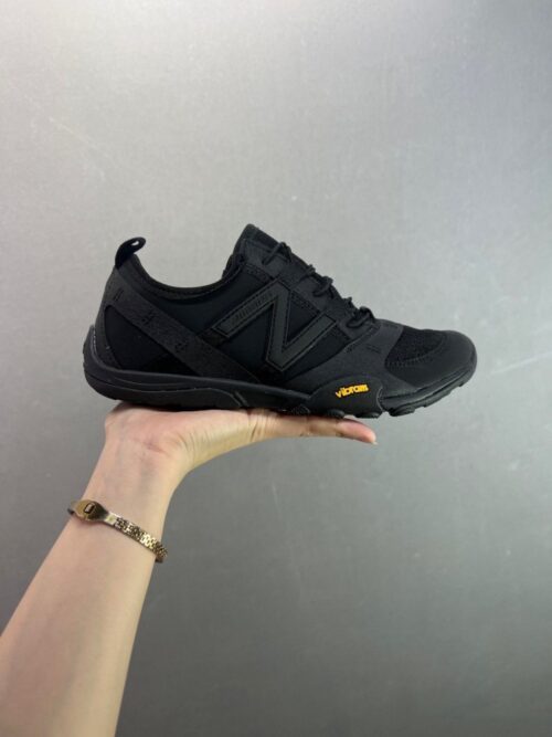 【AT8935】ニューバランス New Balance MT10 シリーズ 裸足ランニングシューズ | New Balance