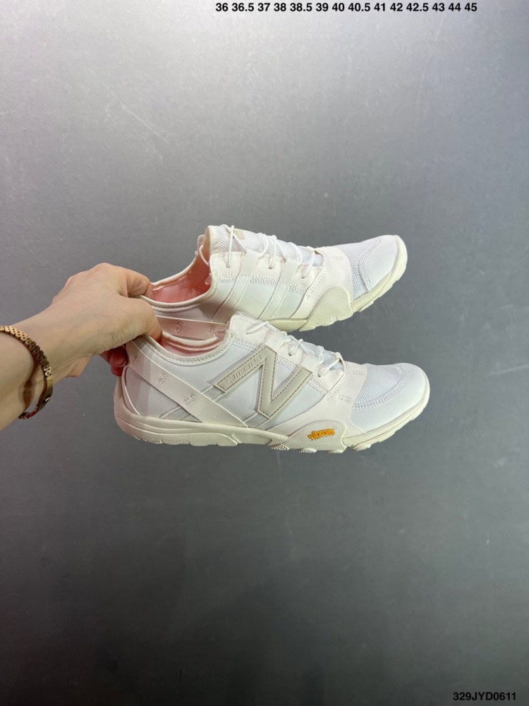 【AT8936】New Balance MT10シリーズ ランニングシューズ、都市スポーツ美学を再定義 | New Balance