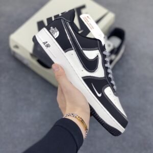 【AT8939】ナイキ x ザ・ノース・フェイスコラボ Air Force 1 ローシューズ | Air Force 1