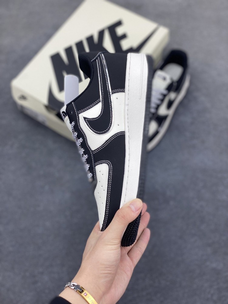 【AT8939】ナイキ x ザ・ノース・フェイスコラボ Air Force 1 ローシューズ | Air Force 1