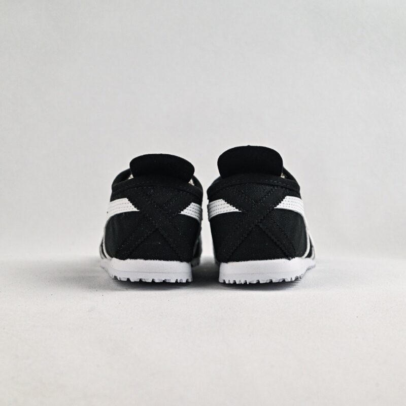 【AT8940】Onitsuka Tiger Mexico 66 ブラックとホワイトのレトロスニーカー | Onitsuka Tiger