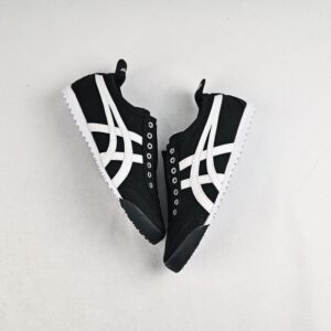 【AT8940】Onitsuka Tiger Mexico 66 ブラックとホワイトのレトロスニーカー | Onitsuka Tiger
