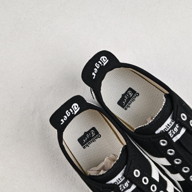 【AT8940】Onitsuka Tiger Mexico 66 ブラックとホワイトのレトロスニーカー | Onitsuka Tiger