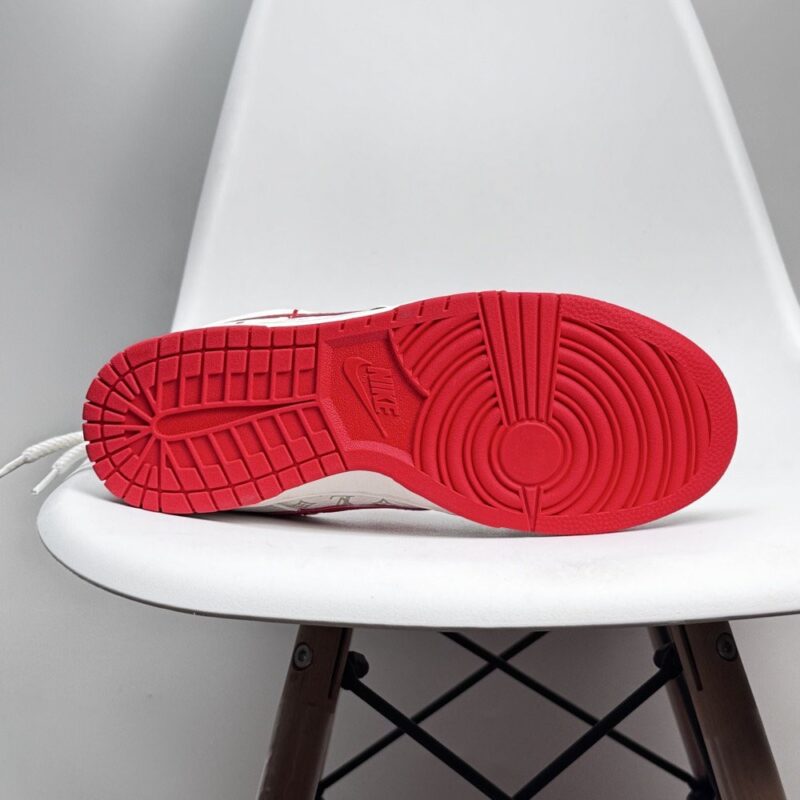 【AT8952】ナイキ×ルイ・ヴィトン ダンクロー スニーカーカスタム版 | Nike x Louis Vuitton
