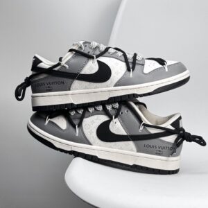 【AT8955】ナイキ×ルイ・ヴィトンコラボDunk Lowカスタムバージョン - ストリートファッションと高級感の融合 | Nike Dunk