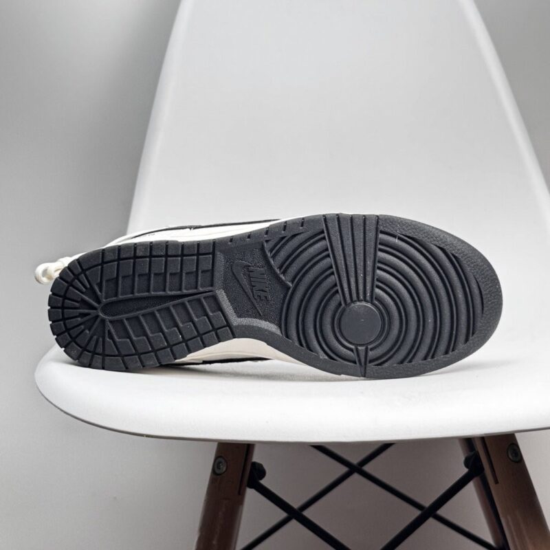 【AT8956】ナイキxルイ・ヴィトン コラボ Dunk Low スニーカー | Louis Vuitton x Nike