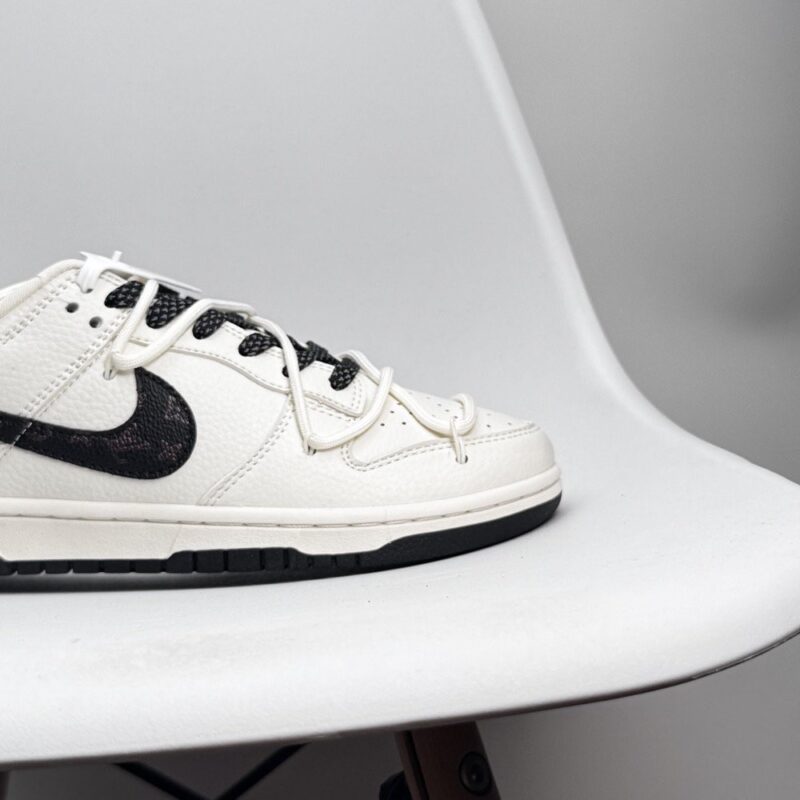 【AT8956】ナイキxルイ・ヴィトン コラボ Dunk Low スニーカー | Louis Vuitton x Nike