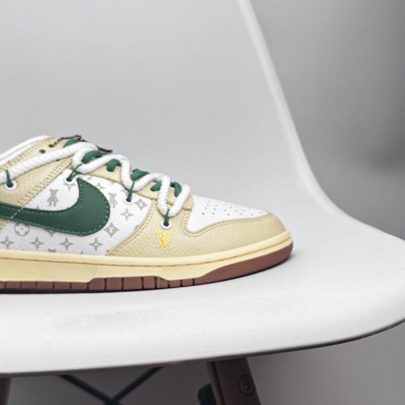 【AT8958】ナイキダンクローレトロカスタムバージョン - クラシックなストリートスタイルとモダンな工芸の融合 | LV x Nike