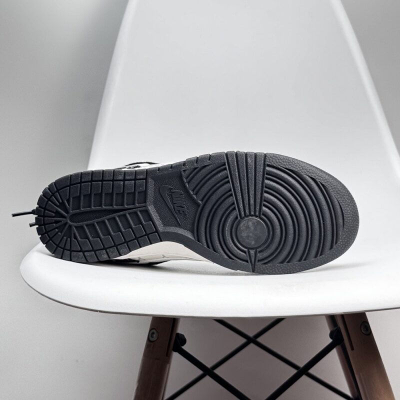 【AT8959】Nike Dunk Low ハイエンド カスタムスニーカー 黒と白のコントラストデザイン 高品質レザー | Nike Dunk