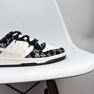 【AT8959】Nike Dunk Low ハイエンド カスタムスニーカー 黒と白のコントラストデザイン 高品質レザー | Nike Dunk