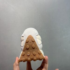 【AT8965】New Balance MS327シリーズ レトロランニングシューズ 大人のカジュアルファッションに最適 | New Balance