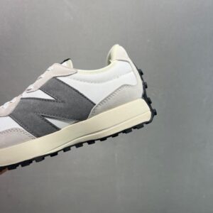 【AT8966】New Balance MS327シリーズのレトロなカジュアルスポーツシューズ | New Balance