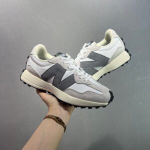 【AT8966】New Balance MS327シリーズのレトロなカジュアルスポーツシューズ | New Balance