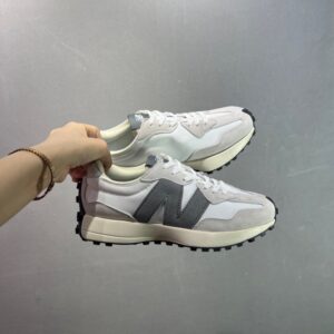 【AT8966】New Balance MS327シリーズのレトロなカジュアルスポーツシューズ | New Balance