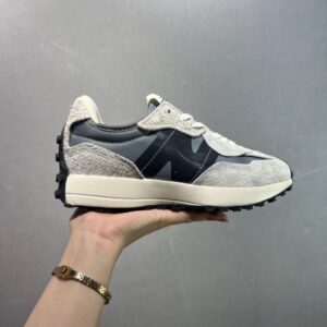 【AT8970】ニューバランスMS327シリーズ：レトロとモダンの融合デザイン【靴 ファッション】 | New Balance