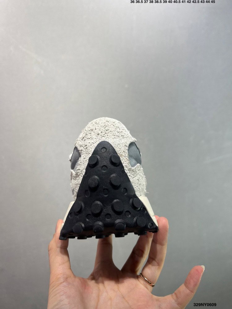 【AT8970】ニューバランスMS327シリーズ：レトロとモダンの融合デザイン【靴 ファッション】 | New Balance