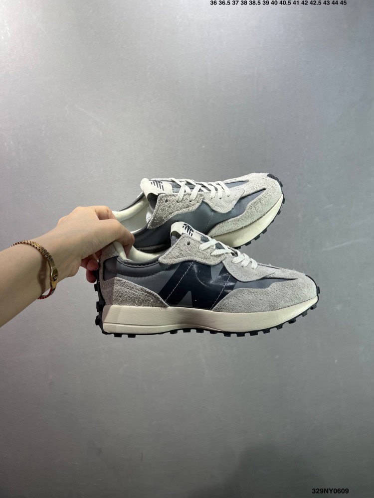 【AT8970】ニューバランスMS327シリーズ：レトロとモダンの融合デザイン【靴 ファッション】 | New Balance