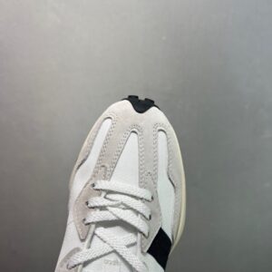 【AT8971】ニューバランス New Balance MS327レトロスニーカー グレー/ホワイトカラー 耐久性と履き心地に優れたカジュアルシューズ | New Balance