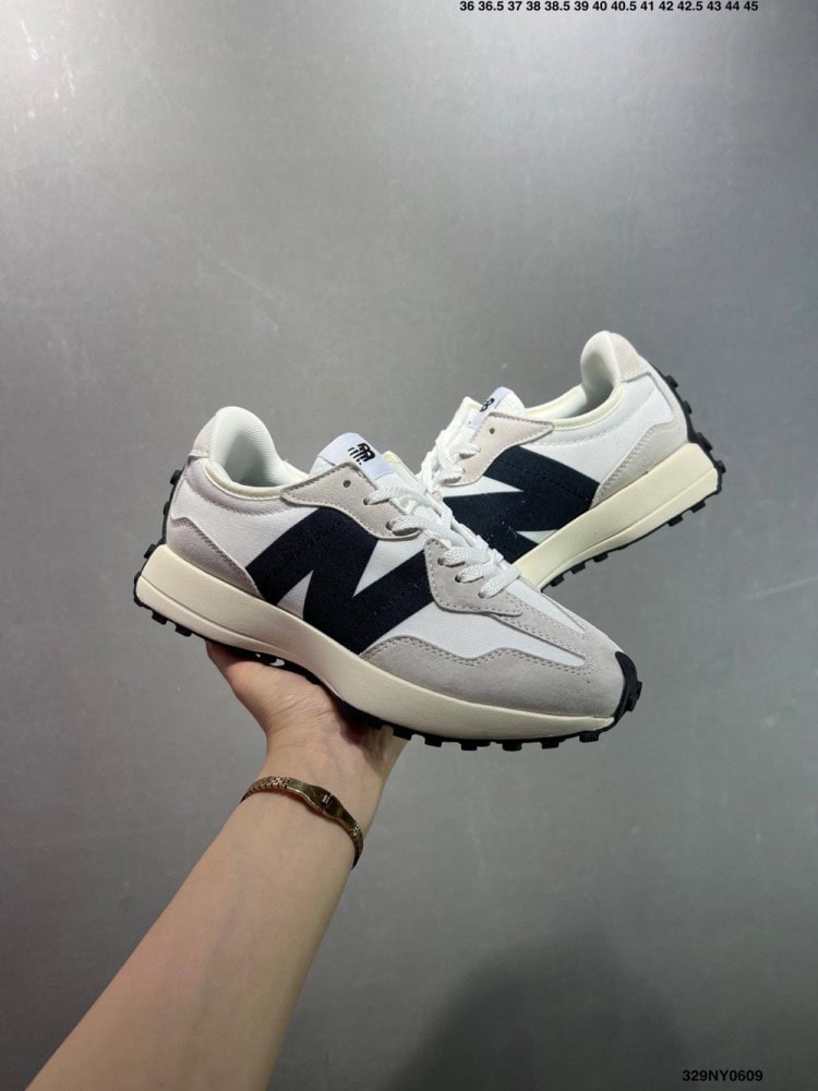【AT8971】ニューバランス New Balance MS327レトロスニーカー グレー/ホワイトカラー 耐久性と履き心地に優れたカジュアルシューズ | New Balance