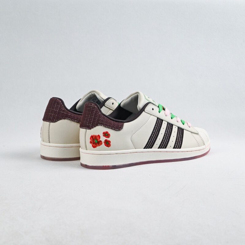 【AT8976】アディダスオリジナルススーパースター花刺繍シェルトゥスニーカー | Superstar