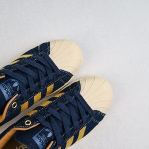 【AT8977】アディダスオリジナルススーパースター青白ゴールドスニーカー | Adidas Superstar