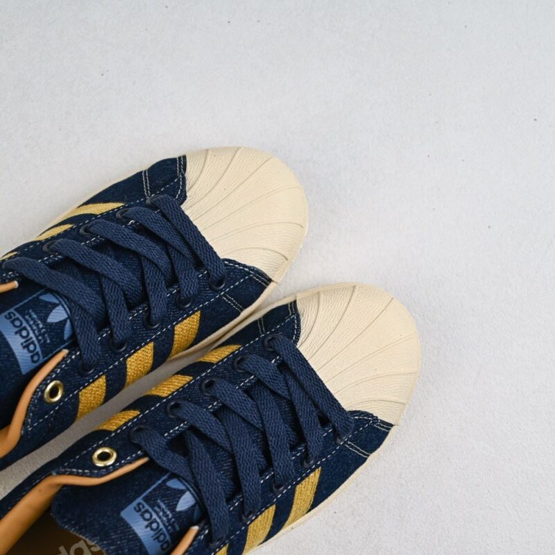 【AT8977】アディダスオリジナルススーパースター青白ゴールドスニーカー | Adidas Superstar