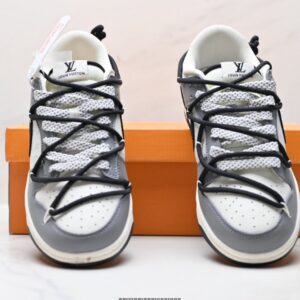 【AT8981】ナイキ(Nike)×ルイ・ヴィトン(Louis Vuitton)コラボ ダンク ロー: 高級素材とスポーツ DNA が融合した洗練されたスニーカー | Nike x Louis Vuitton