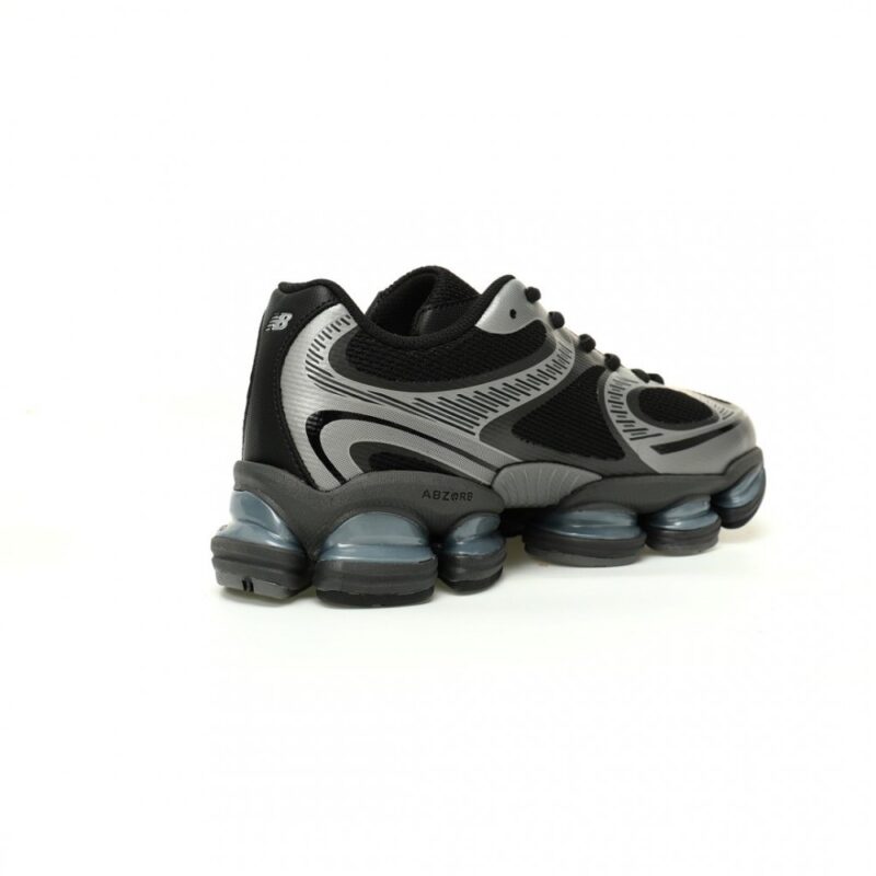 【AT9002】New Balance U2000シリーズスニーカー【Silver/Black】 | New Balance