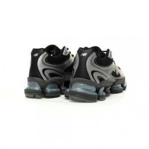 【AT9002】New Balance U2000シリーズスニーカー【Silver/Black】 | New Balance