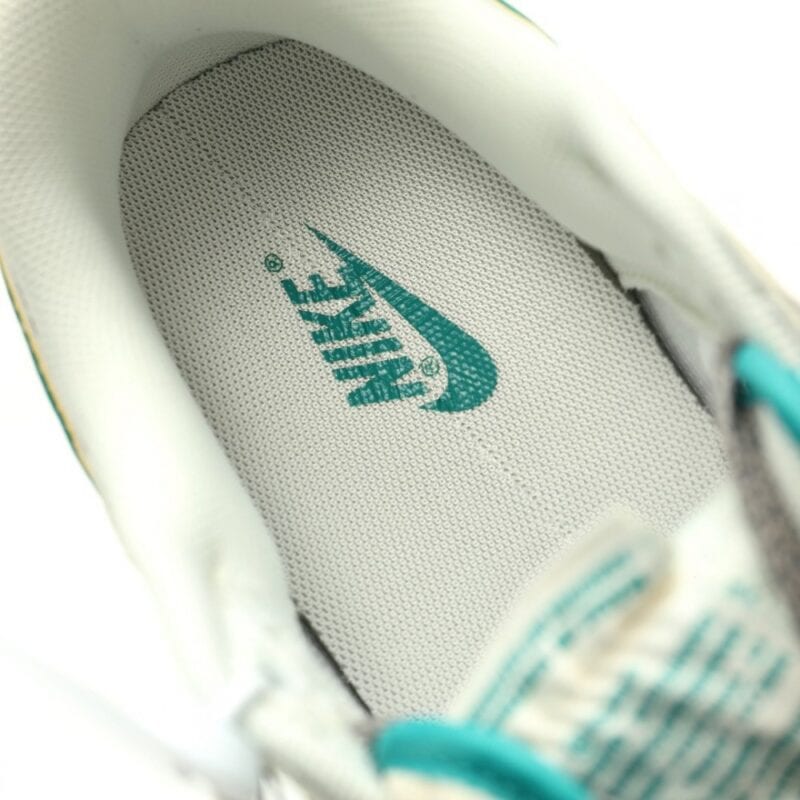 【AT9014】Nike SB ダンク ロー x Xiaomi Automarket SU7 Ultra カスタムコラボ ホワイト＆湖水青いスニーカー | Dunk
