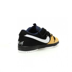 【AT9047】Nike SB Dunk Low Proシリーズ: ストリートファッションアプローチの暖かく神秘的なスエードスニーカー | Dunk