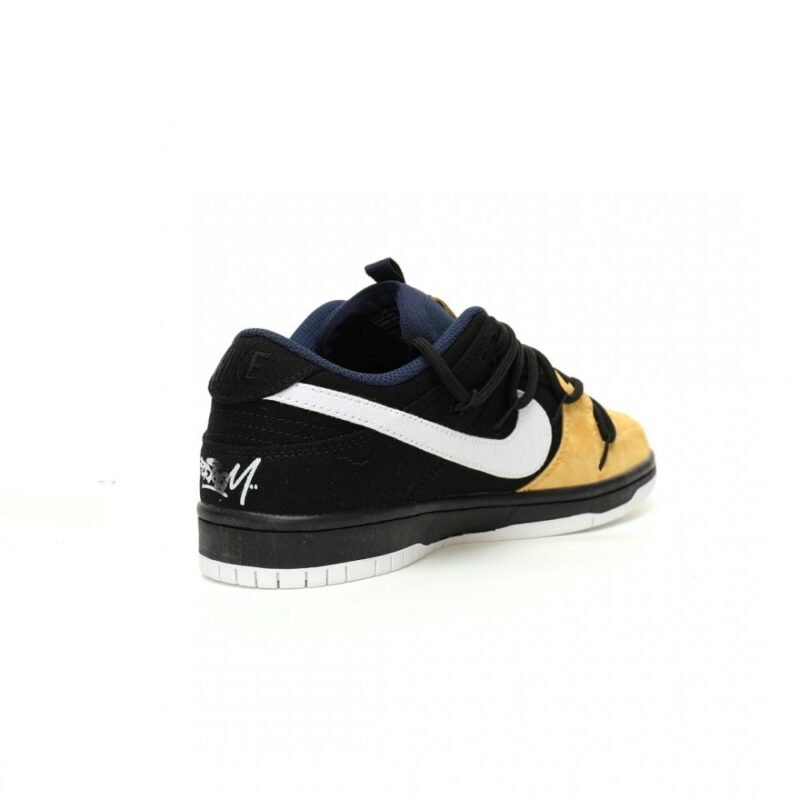 【AT9047】Nike SB Dunk Low Proシリーズ: ストリートファッションアプローチの暖かく神秘的なスエードスニーカー | Dunk