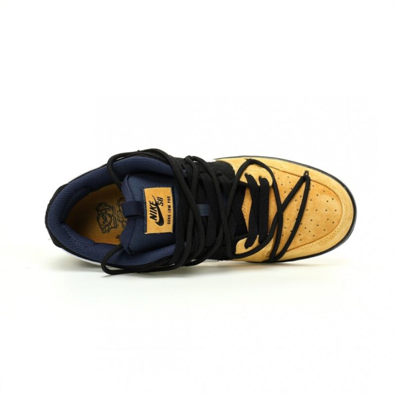 【AT9047】Nike SB Dunk Low Proシリーズ: ストリートファッションアプローチの暖かく神秘的なスエードスニーカー | Dunk
