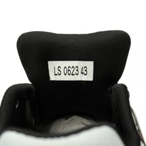 【AT9052】DIOR B30シリーズローカットスニーカー：都市のスタイルと快適さを兼ね備えたシックな足元 | Dior