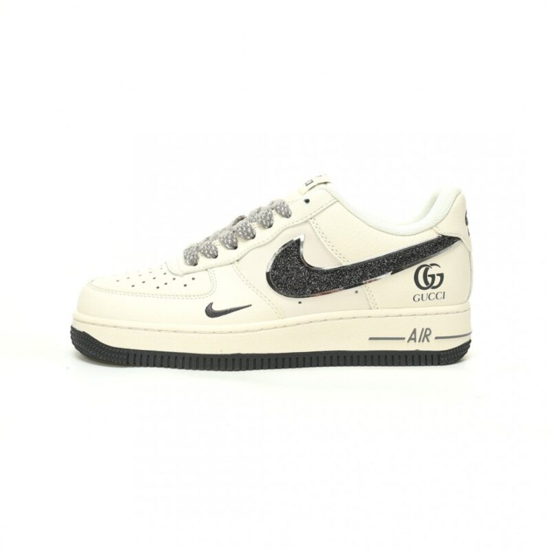 【AT9064】ナイキ x グッチコラボカスタムシューズ - ロイヤルなストリートファッション | Gucci x Nike