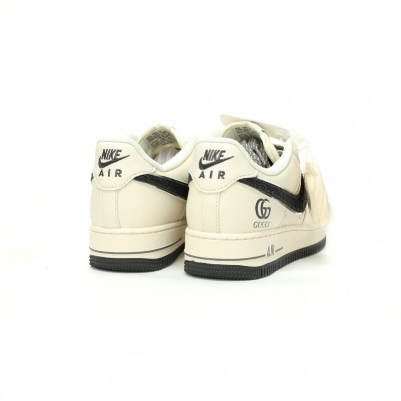 【AT9064】ナイキ x グッチコラボカスタムシューズ - ロイヤルなストリートファッション | Gucci x Nike