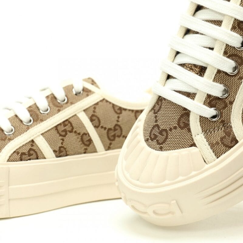 【AT9068】グッチチャンキースニーカー1977 - イタリアのファッションアプローチでスタイリッシュに融合 | Gucci Firenze