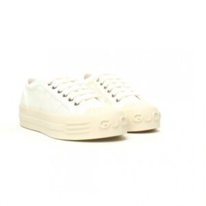 【AT9069】Gucci クラシックGGキャンバススニーカー – 高級スポーツシューズの特徴的な厚底デザイン | Gucci Firenze