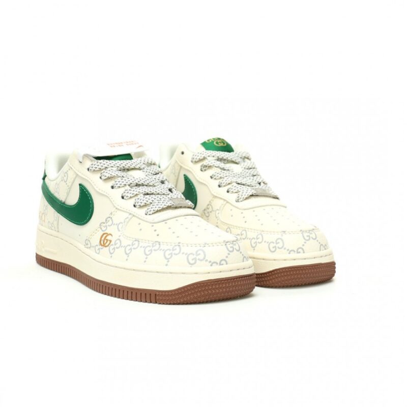 【AT9073】Gucci × ナイキのコラボレーションエアフォース1 - 高品質リザード型革とGGモノグラム柄を融合 | Gucci x Nike