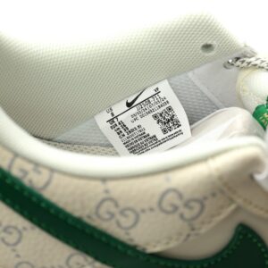 【AT9073】Gucci × ナイキのコラボレーションエアフォース1 - 高品質リザード型革とGGモノグラム柄を融合 | Gucci x Nike