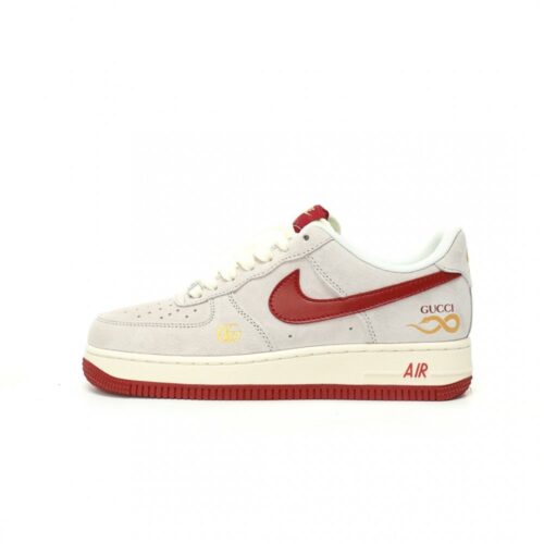 【AT9081】限定版Gucci x Nike Air Force 1 スニーカー: ピッグスキンとスネークスキン使用 | Gucci x Nike