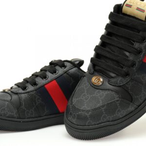 【AT9082】グッチGucciスクリーナーシリーズスニーカー：70年代のレトロデザインと最高級素材で完璧な融合 | Gucci