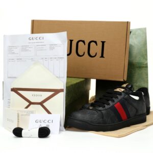 【AT9082】グッチGucciスクリーナーシリーズスニーカー：70年代のレトロデザインと最高級素材で完璧な融合 | Gucci