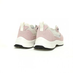 【AT9089】ディオール（Dior）B25ランナースニーカー - 高級ファッションとスポーツ美学の融合 | Dior Paris