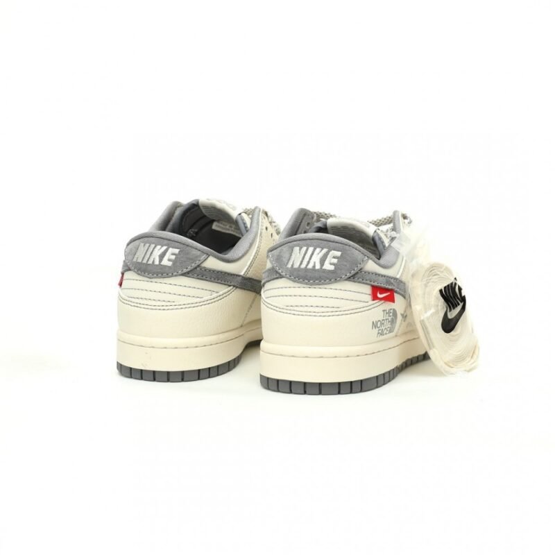 【AT9107】Nike SB x The North Face コラボ Dunk Low スニーカー｜ユニークなアウトドアスタイルを演出する最新コラボデザイン | Nike x The North Face