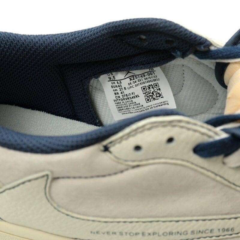 【AT9109】ナイキ ジョーダン トラビス・スコット × ザ・ノース・フェイス コラボ ローカット スニーカー | TNF x Nike
