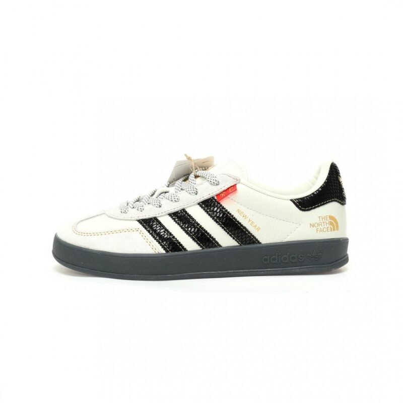 【AT9113】ザ ノースフェイス x アディダス Gazelle コラボレーションスニーカー | TNF