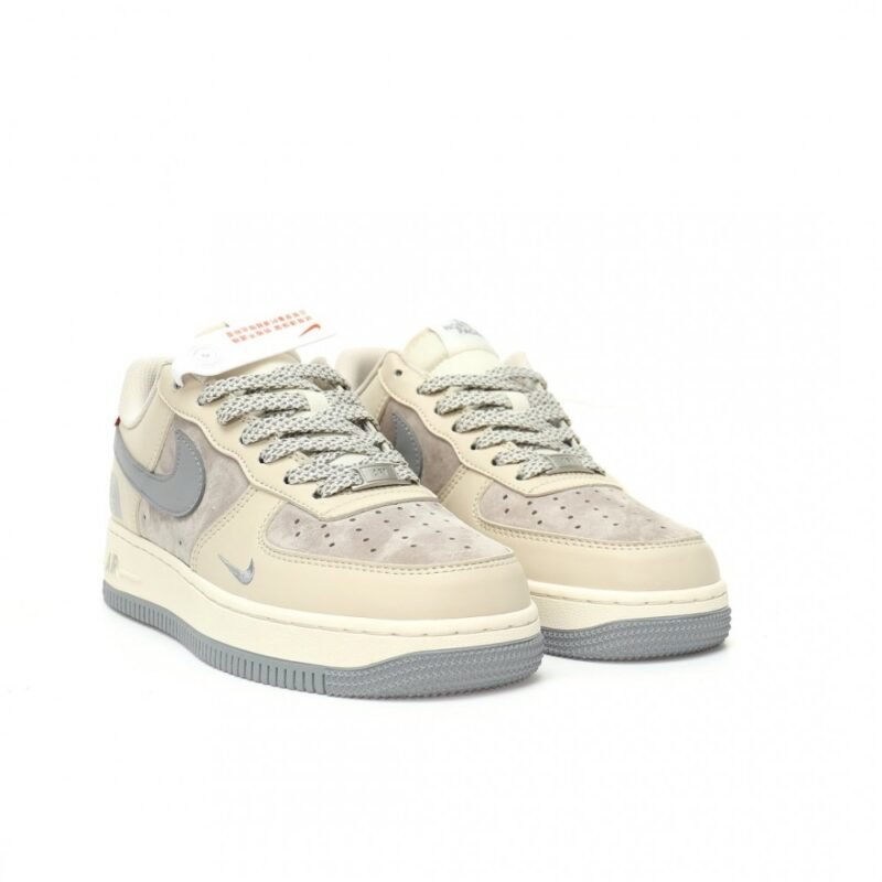 【AT9116】Nike x The North Faceのコラボ Air Force 1 '07 Low ストリートファッションとアウトドア探検を融合した革新的シューズ | AF1
