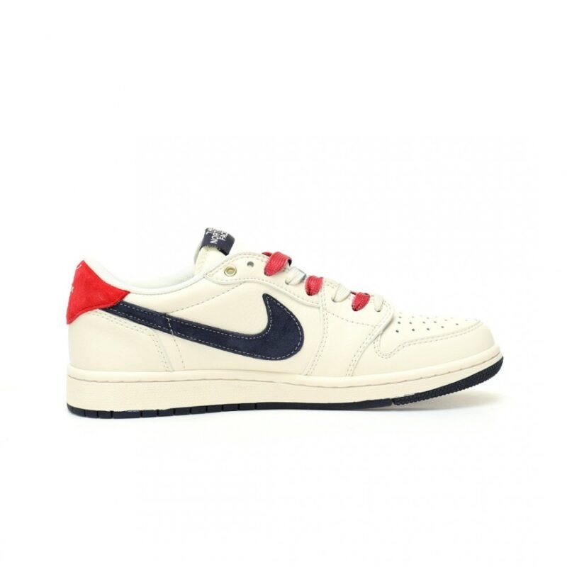 【AT9117】ナイキ×ノースフェイス×トラビススコットコラボ Air Jordan 1 Low スニーカー | TNF x Nike